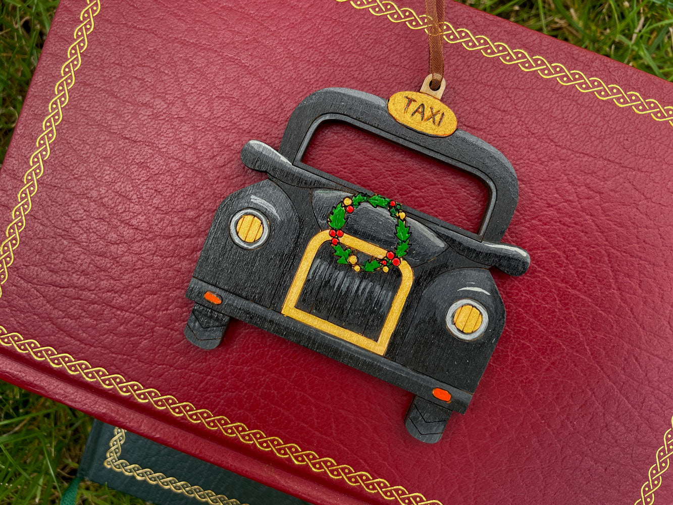 Hand Painted Traditional British Black Cab Taxi with Wreath - Christmas Tree Ornament
