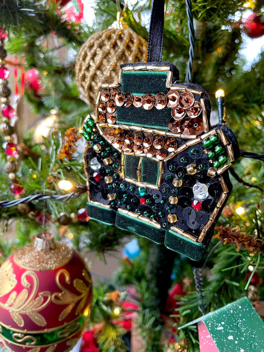 London Taxi Versatile Tree Ornament or Holiday Brooch