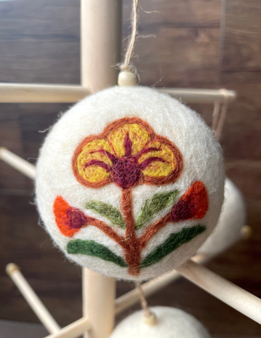 Arts & Crafts Floral Creme Felt Baubles