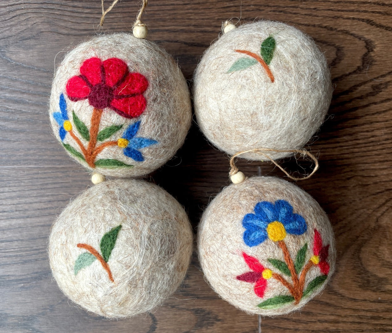 Arts & Crafts Floral Oatmeal Felt Baubles