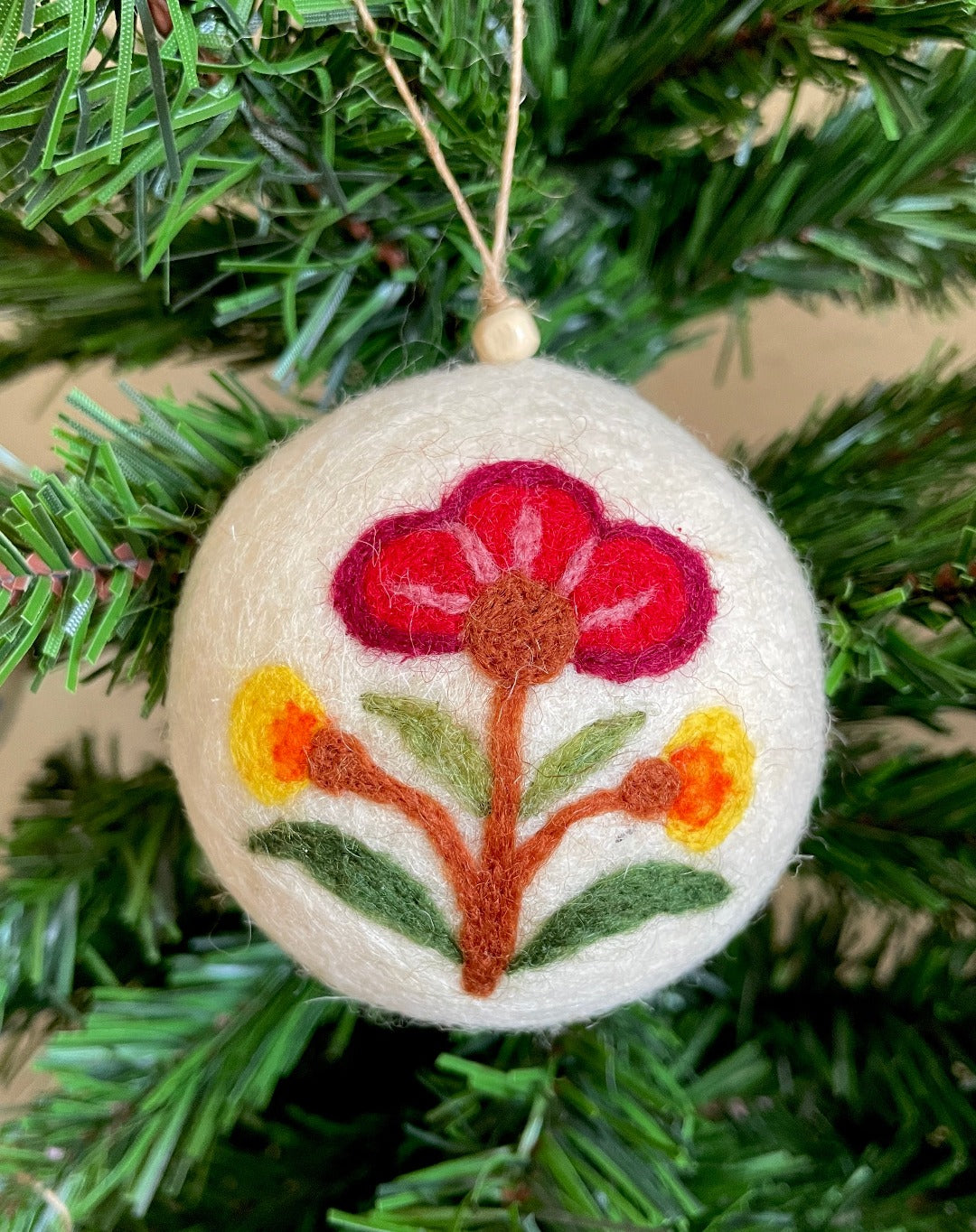 Arts & Crafts Floral Creme Felt Baubles