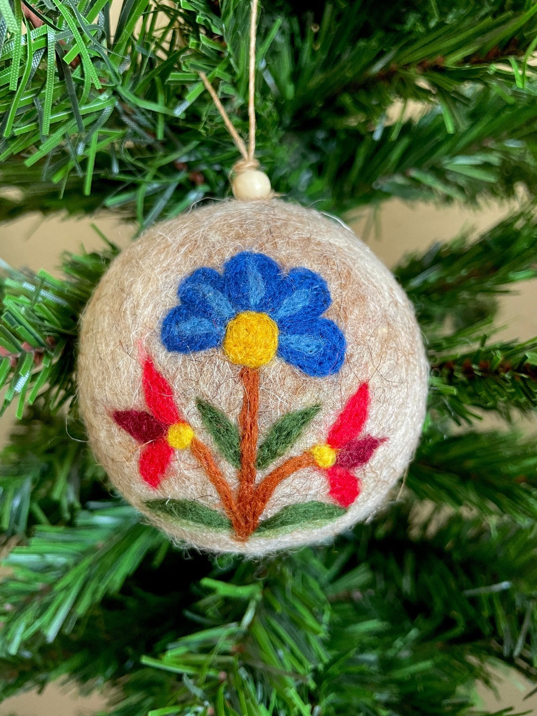 Arts & Crafts Floral Oatmeal Felt Baubles