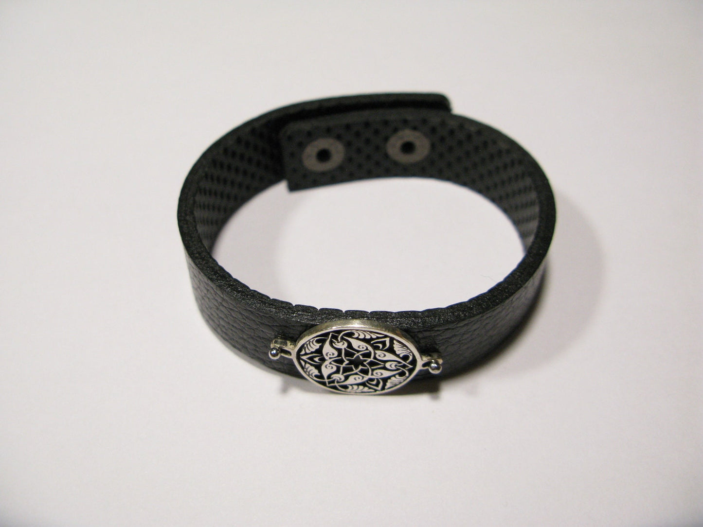 Armenian Ornamental Art 925 Silver & Leather Bracelet