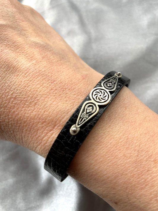 Eternal Wings 925 Sterling Silver & Leather Bracelet