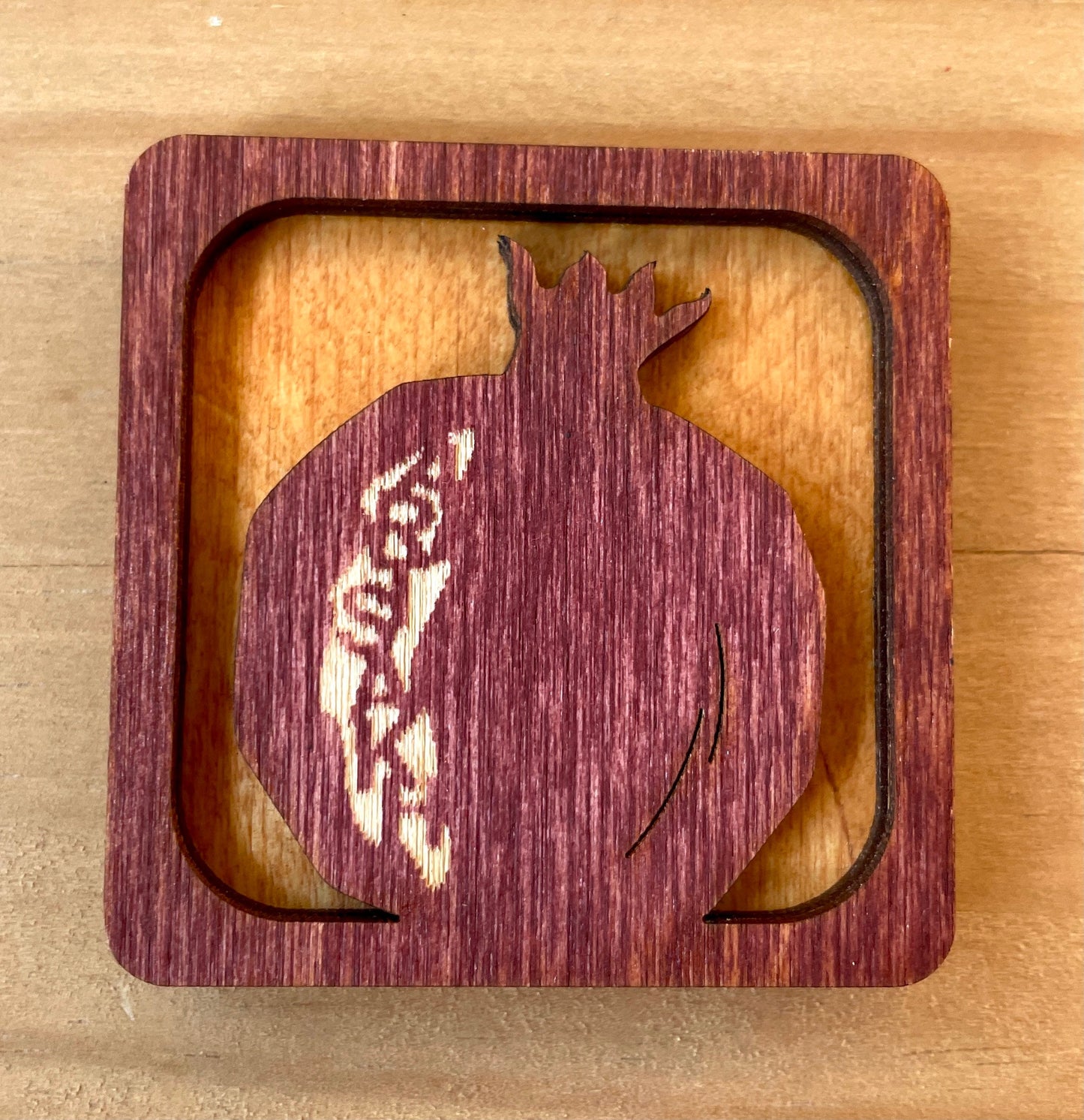 Magnet Armenian Pomegranate Motif Wood Square 5cm x 5cm - Armenia or Artsakh