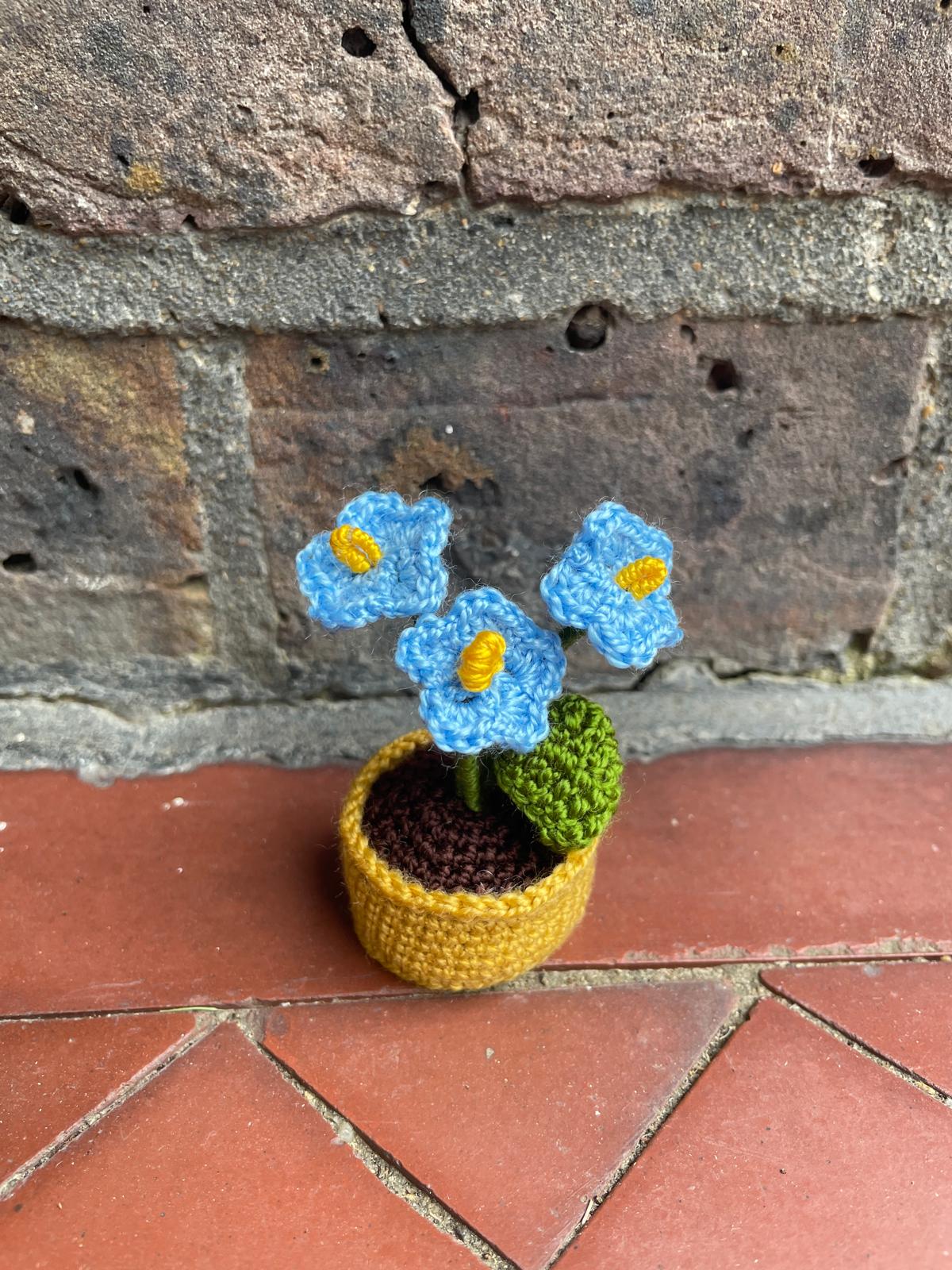 Mini Crochet Flowerpots