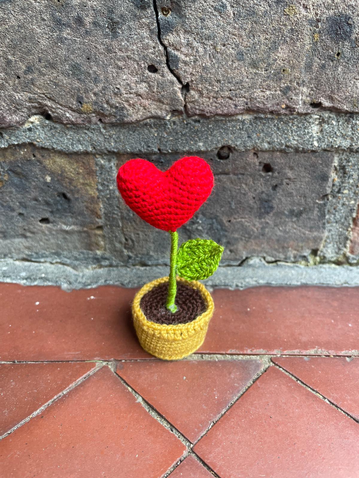 Mini Crochet Flowerpots