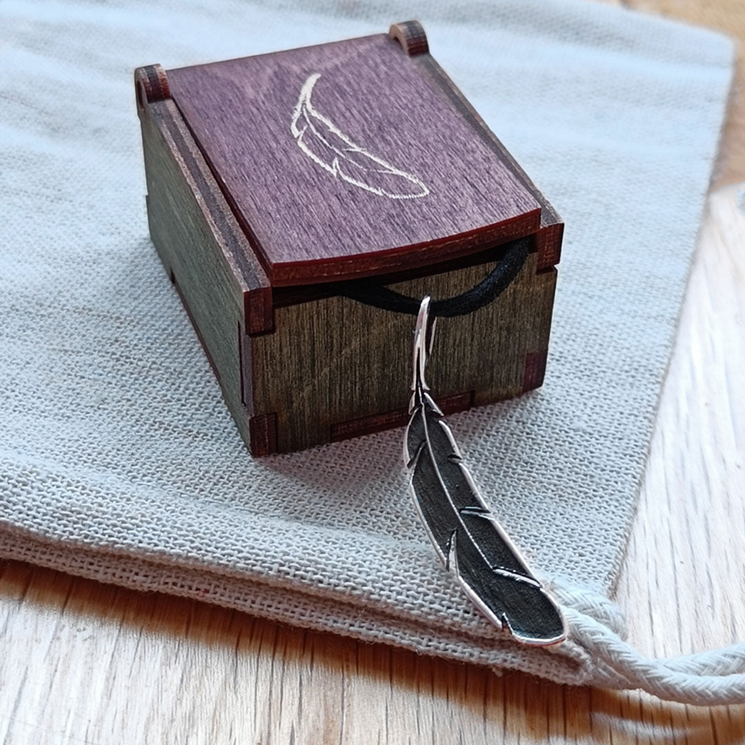 Silver Feather, 925 Sterling Silver Pendant Necklace with Keepsake Box