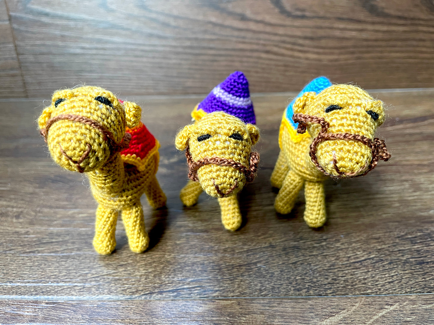 MINIGURUMI Mini Crochet Toy Camel Set, Amigurumi Camels