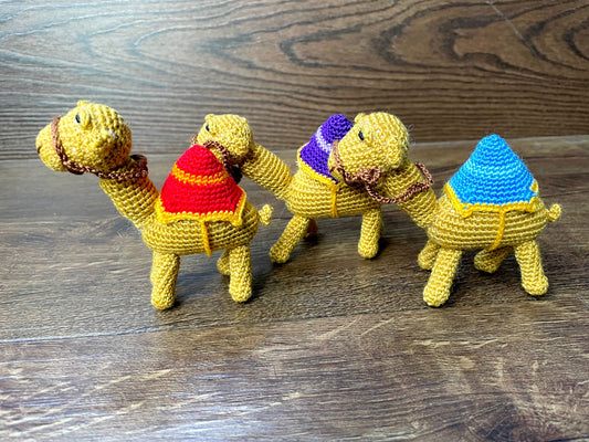 MINIGURUMI Mini Crochet Toy Camel Set, Amigurumi Camels