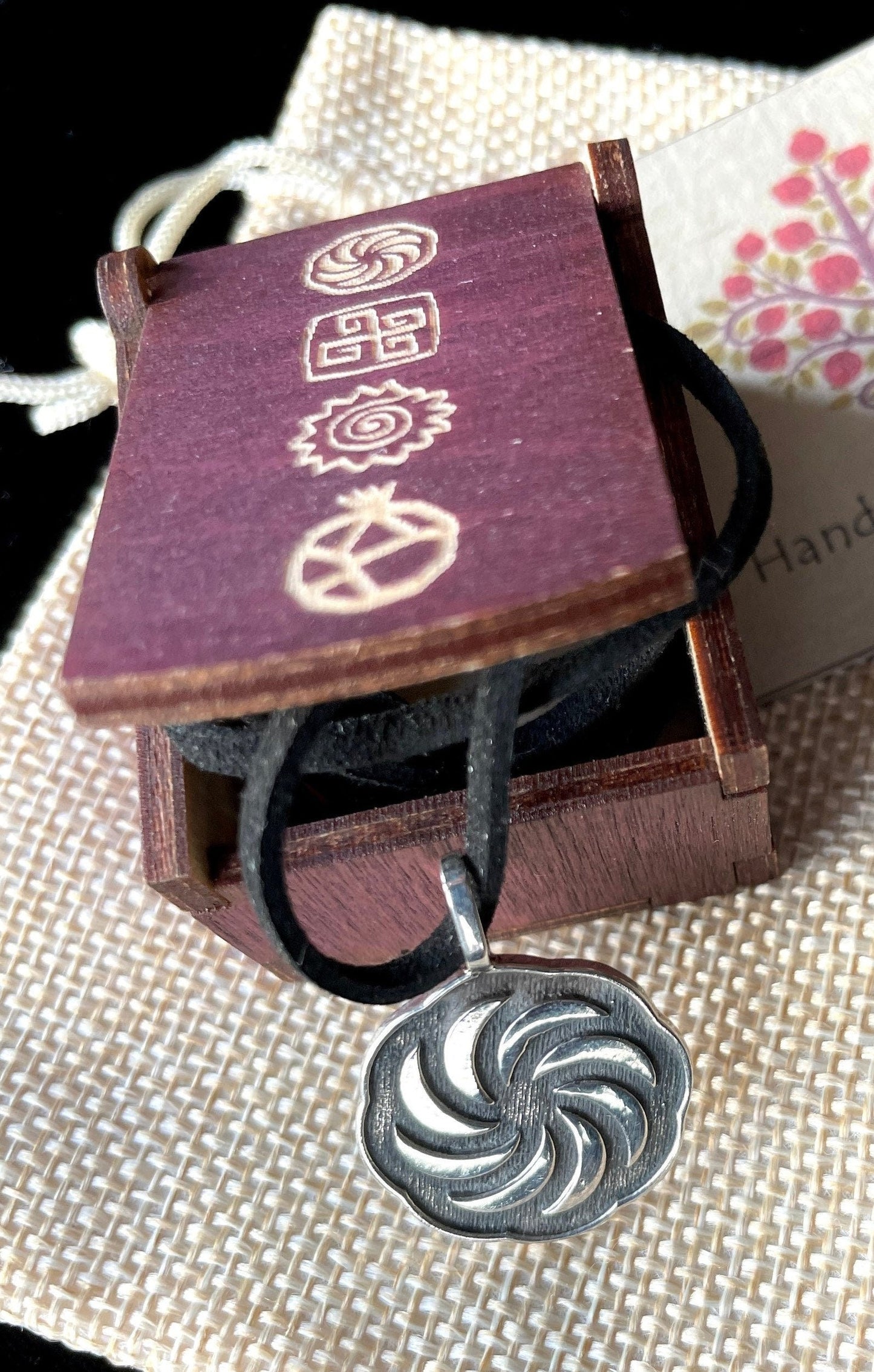 Eternity 925 Sterling Silver Pendant Necklace with Keepsake Box