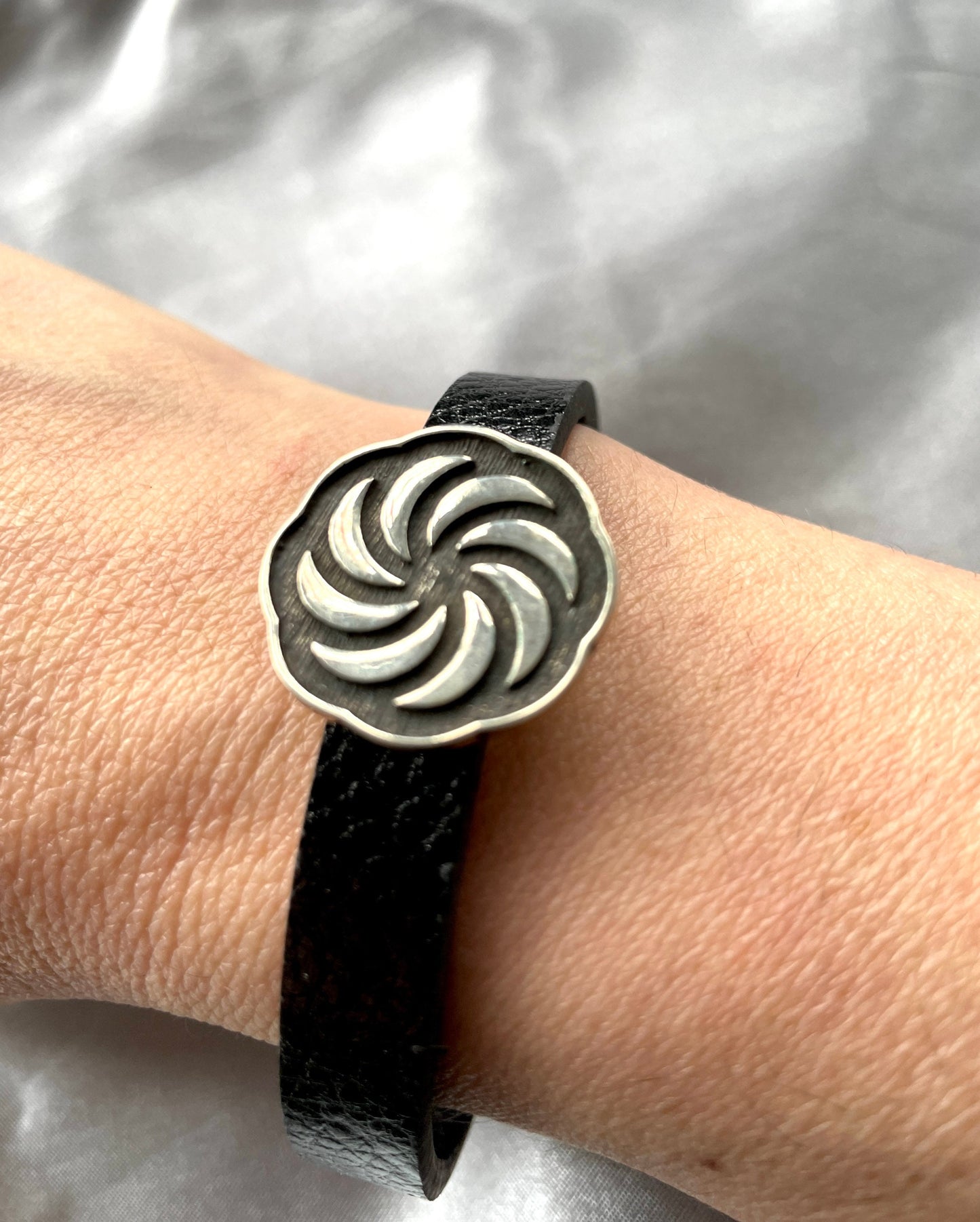 Eternity 925 Sterling Silver & Leather Bracelet